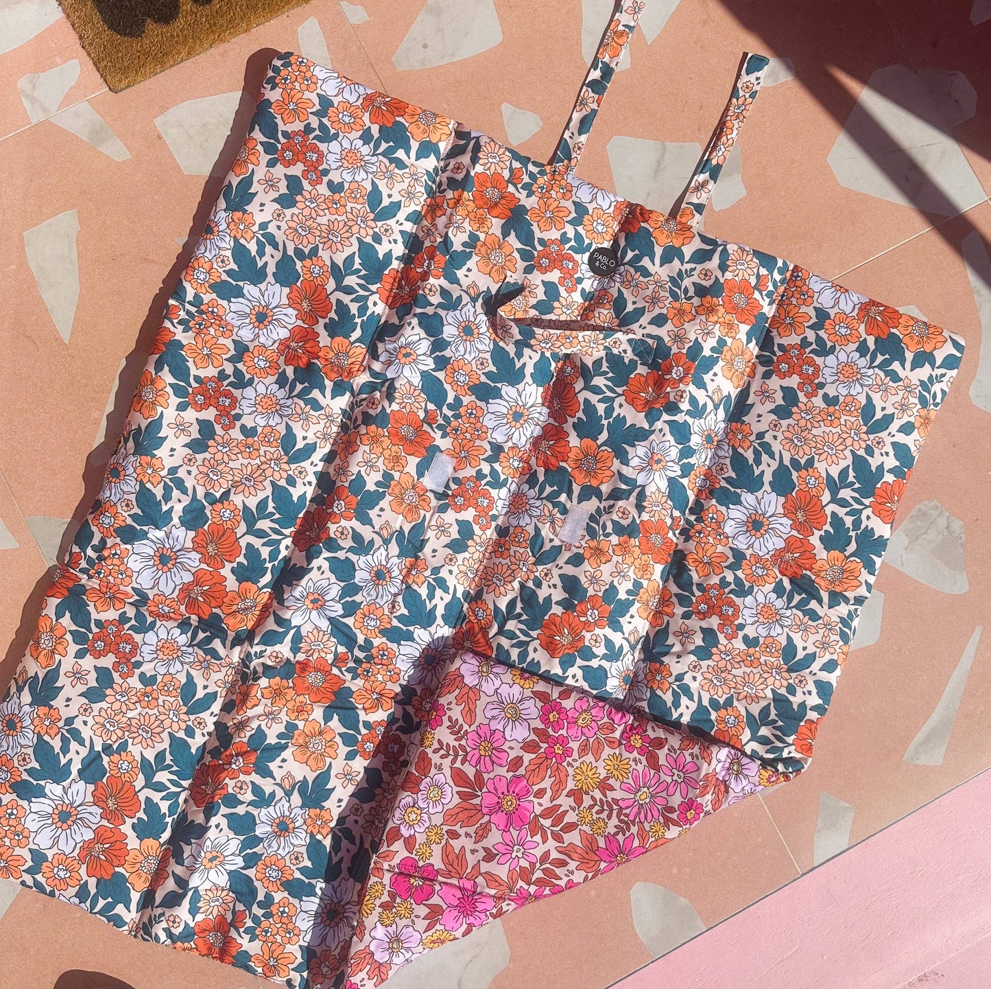 Pabl & Co- Deluxe Dog Travel Mat: Wildflowers / Pink Posies