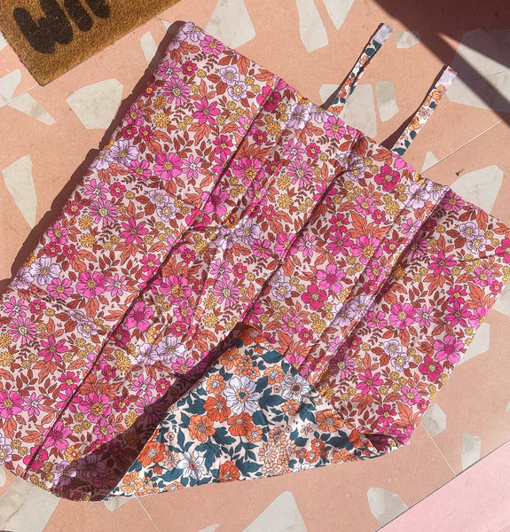 Pabl & Co- Deluxe Dog Travel Mat: Wildflowers / Pink Posies
