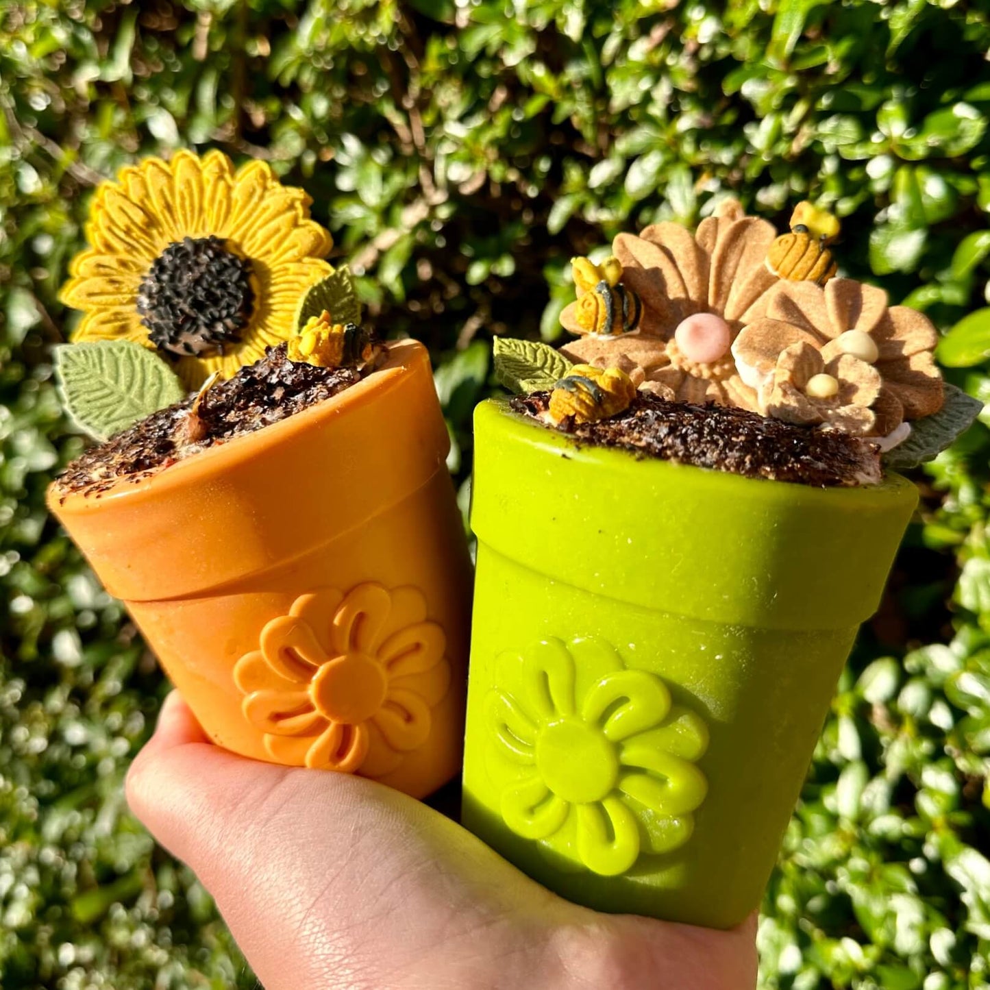 Sodapup Flower Pot Treat Dispenser and Enrichment Toy