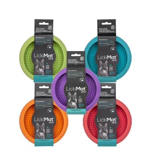 LickiMat® UFO is the ideal soothing aid when it comes to grooming, Bath time or for use just as a Lick mat. Made for use on vertical surfaces, UFO design to catch Saliva and food. The little nubs soothe your dog as they lick, helping reduce stress and anxiety.