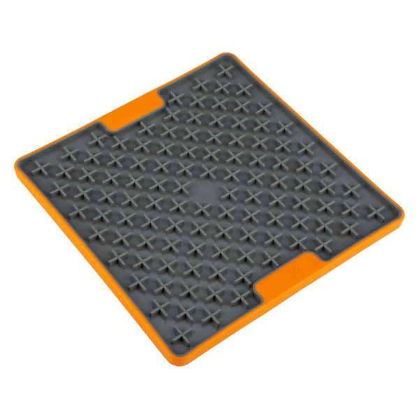 LickiMat® TUFF Range is suitable for Dogs that like to chew or Teething Puppies. LickiMat® Buddy- Perfect for treats like Peanut Butter, Mashed Banana and Raw food.Lick mats are an all round Enrichment product for pets. A versatile product that has many benefits and uses such as Anxiety reliever, Treat Feeder, Training Aid, Boredom Buster and slow feeder. Lick Mats can help reduce Anxiety and Boredom in your pet. The extended action of licking releases a calming hormone in Dogs.